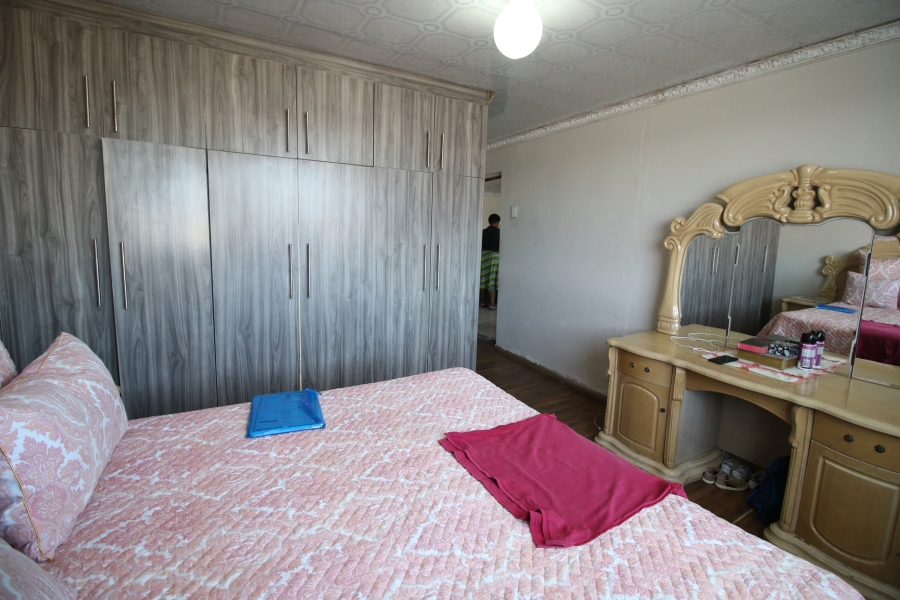 5 Bedroom Property for Sale in Mdantsane Eastern Cape